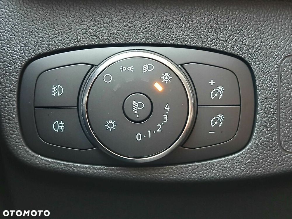 Ford Focus 1.0 EcoBoost mHEV Titanium X - 25