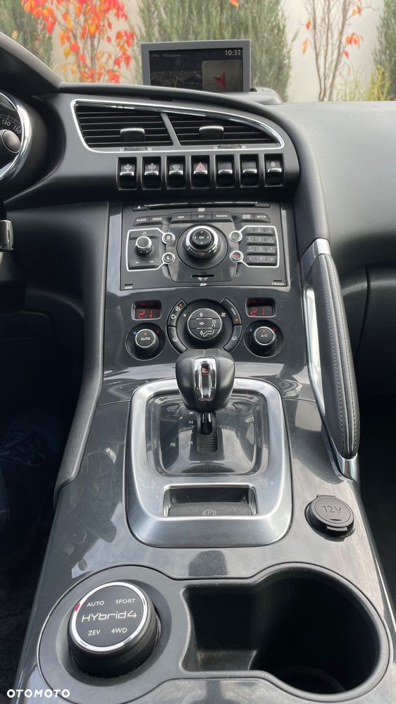 Peugeot 3008 2.0 HDi HYbrid4 - 21