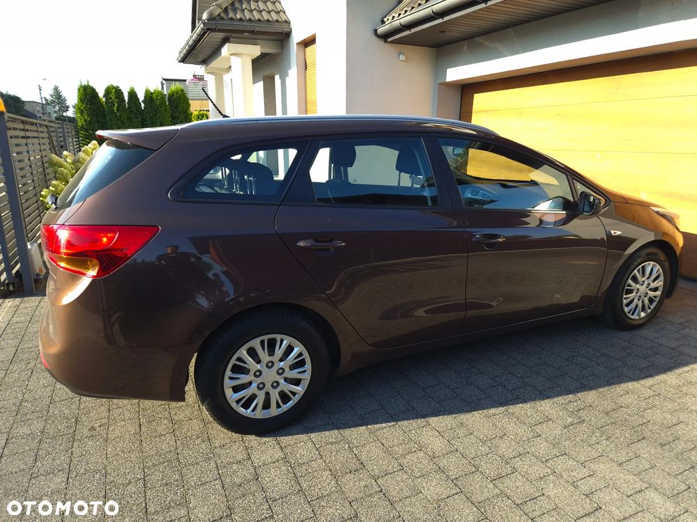 Kia Ceed 1.6 GDI Spirit - 14