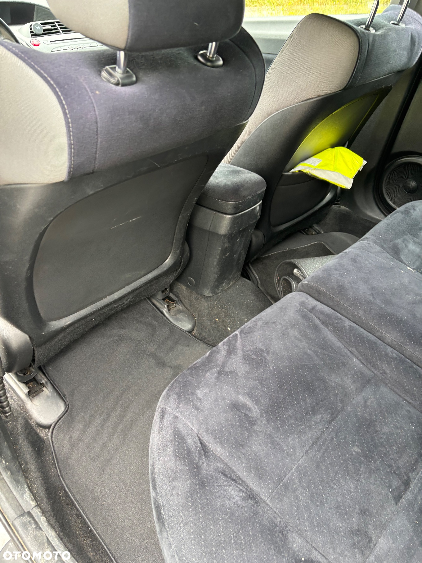 Honda Civic 1.8 Comfort - 36