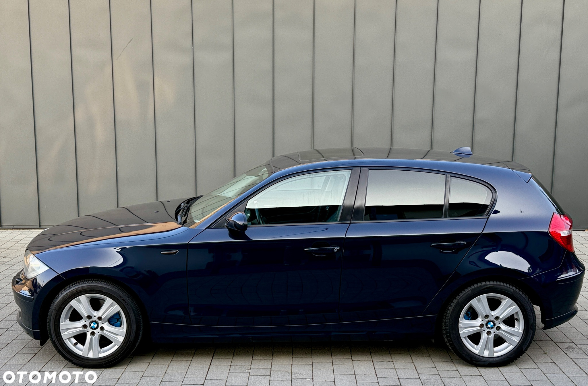 BMW Seria 1 120d - 24