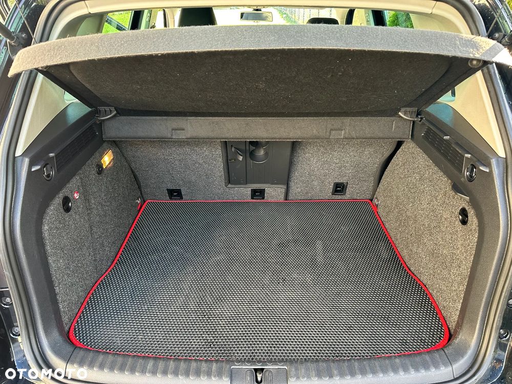 Volkswagen Tiguan - 8