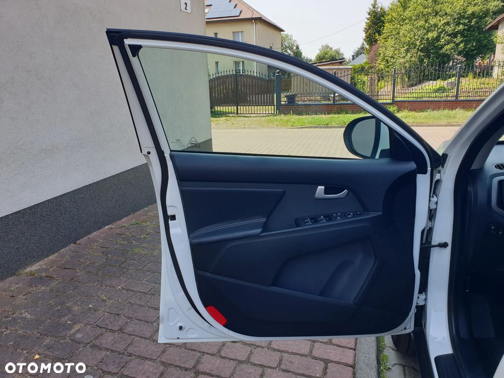Kia Sportage 1.6 GDI Business Line L 2WD - 22