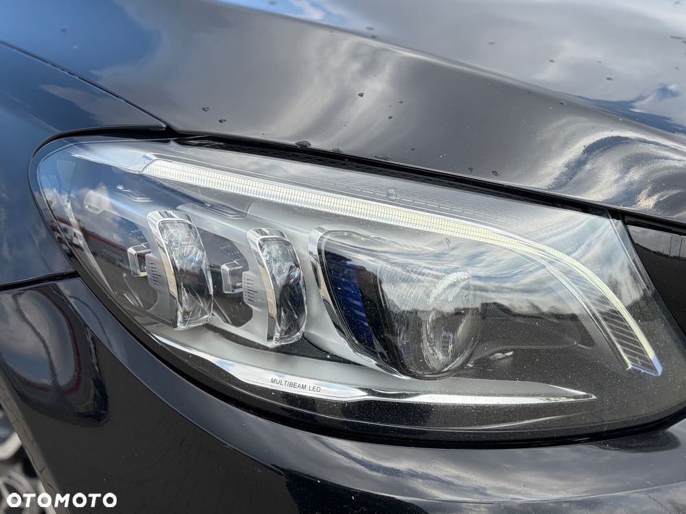 Mercedes-Benz Klasa C 300 d 4Matic 9G-TRONIC AMG Line - 4