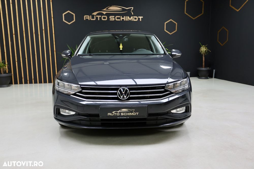Volkswagen Passat 1.5 TSI ACT DSG Comfortline - 2