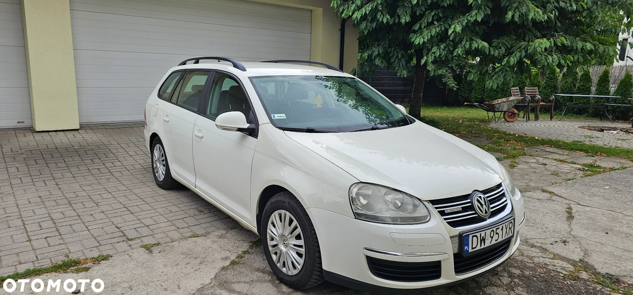 Volkswagen Golf V 1.9 TDI DPF BlueMot Comfortline - 2
