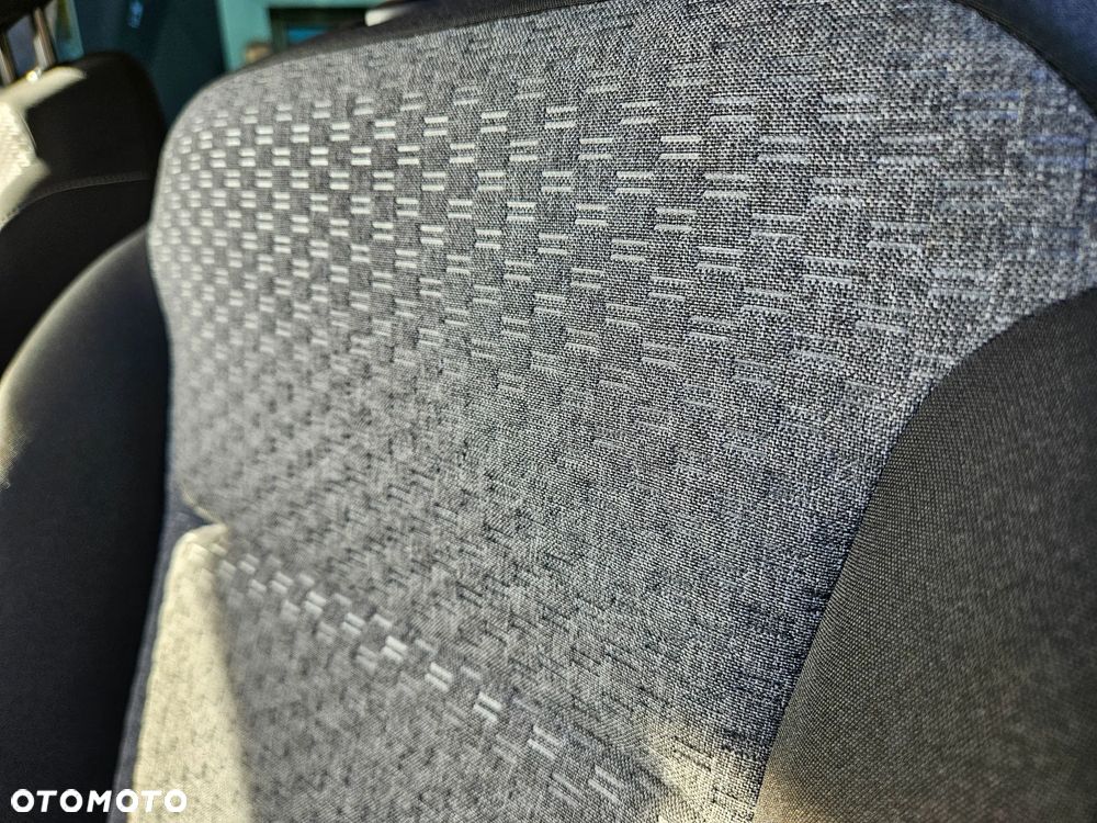 Peugeot Traveller 2.0 BlueHDi Long Business EAT8 - 23