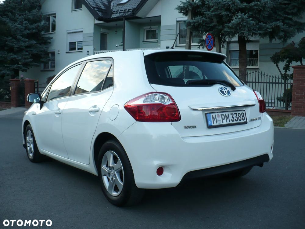 Toyota Auris 1.8 HSD Luna - 3