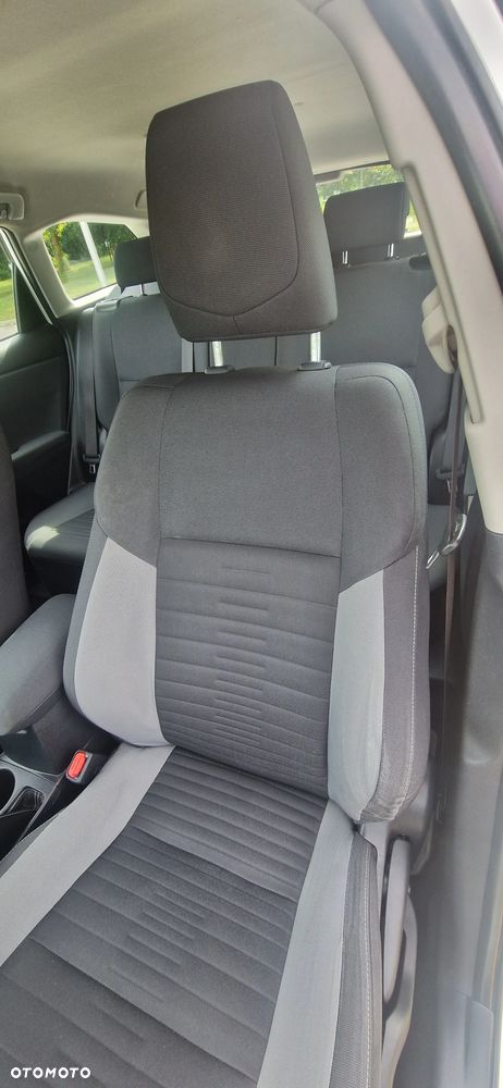 Toyota Auris 1.6 Active - 23