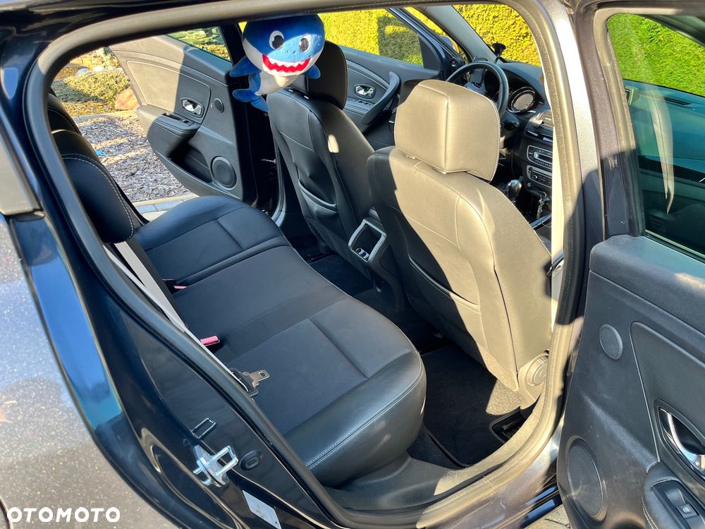 Renault Megane ENERGY TCe 115 Start & Stop Bose Edition - 9
