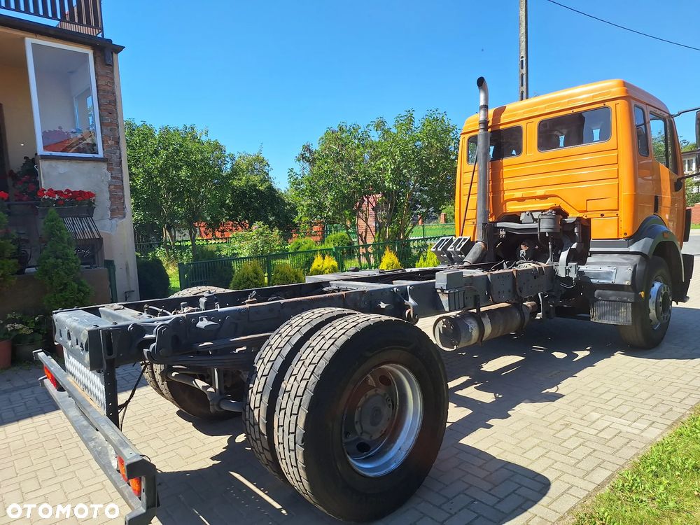 Mercedes-Benz SK 1824 - 3