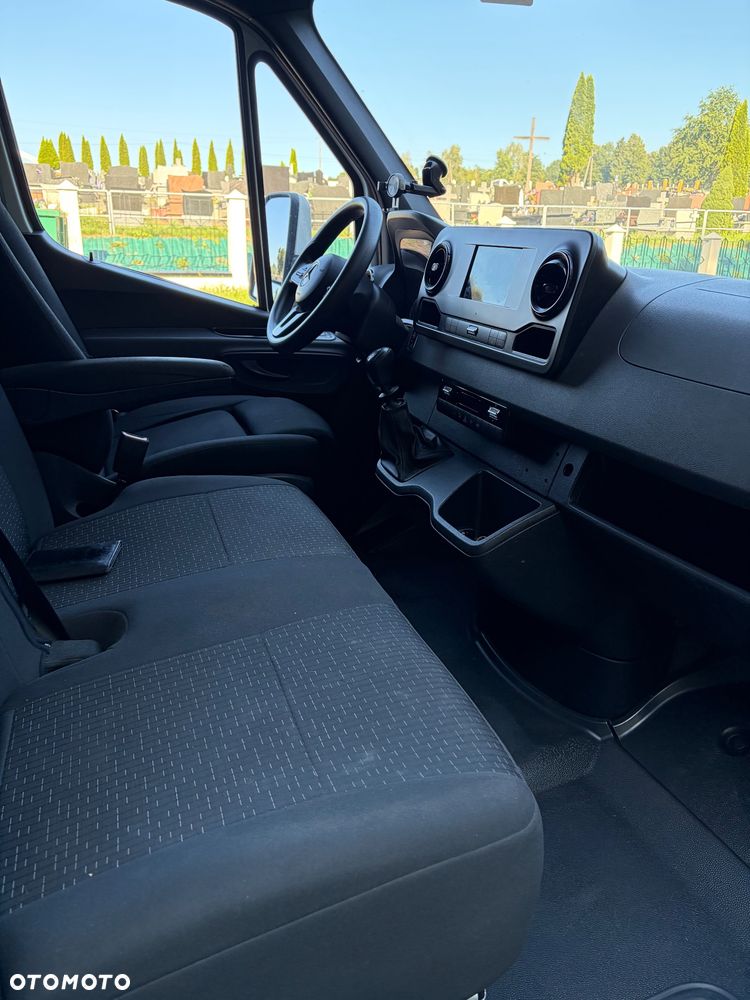 Mercedes-Benz Sprinter 319 - 20