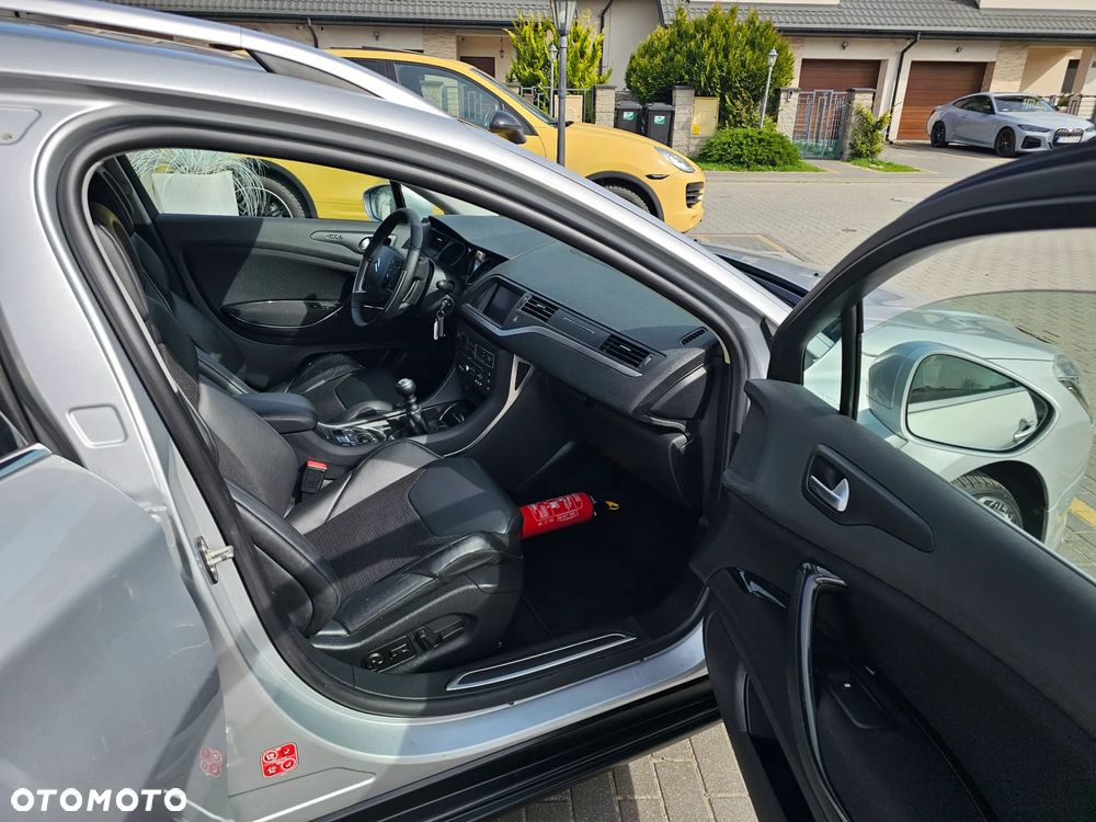 Citroën C5 Tourer HDi 135 FAP Exclusive - 17
