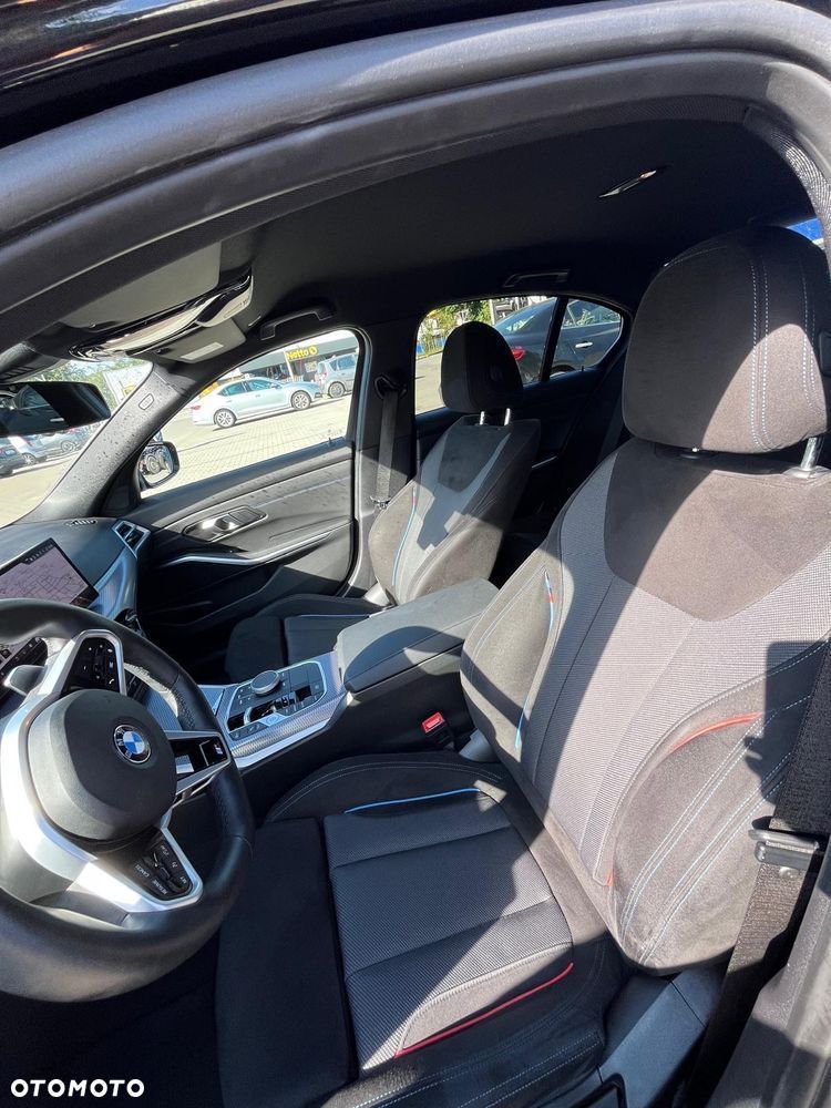 BMW Seria 3 320i - 7