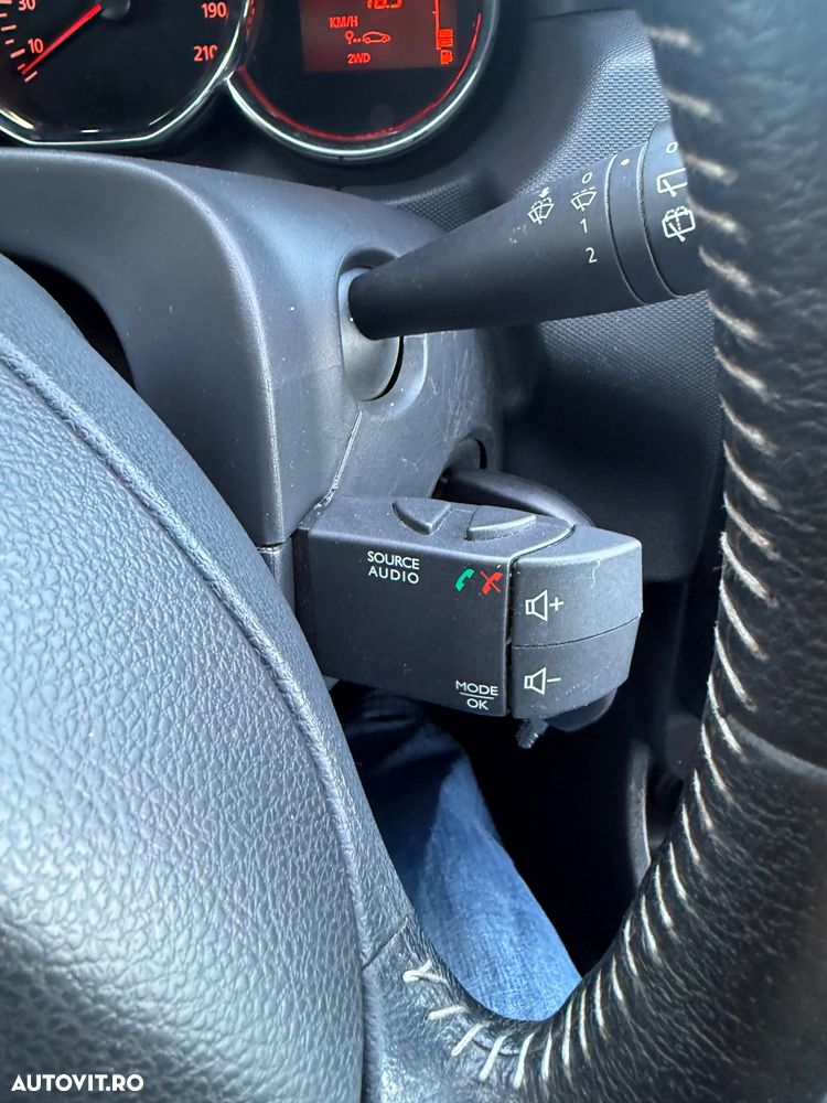 Dacia Duster dCi 110 FAP 4x4 Prestige - 25