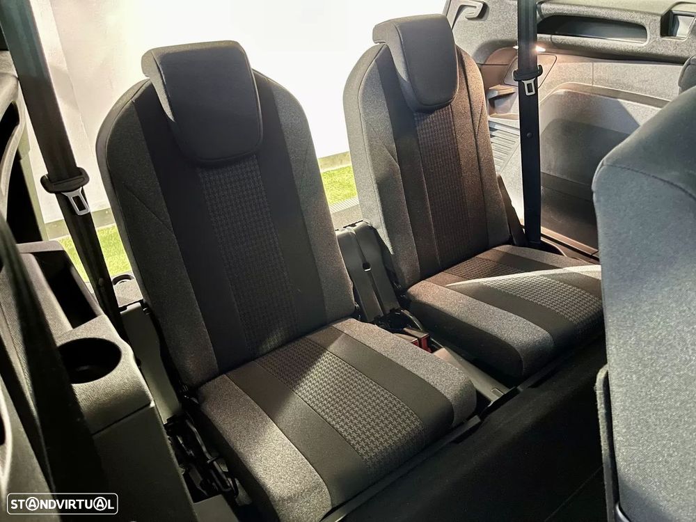 Peugeot 5008 1.5 BlueHDi Active Pack EAT8 - 28
