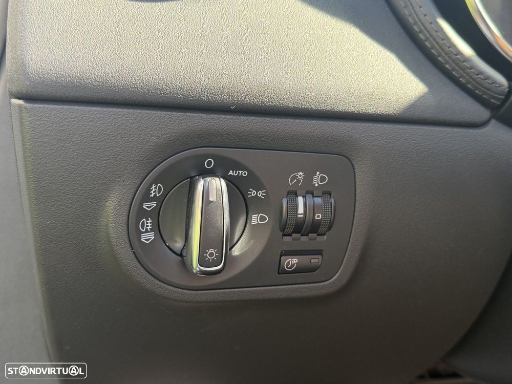 Audi TT Roadster 2.0 TFSi S-line S Tronic - 23