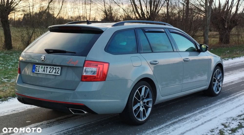 Skoda Octavia 2.0 TDI DSG RS - 10