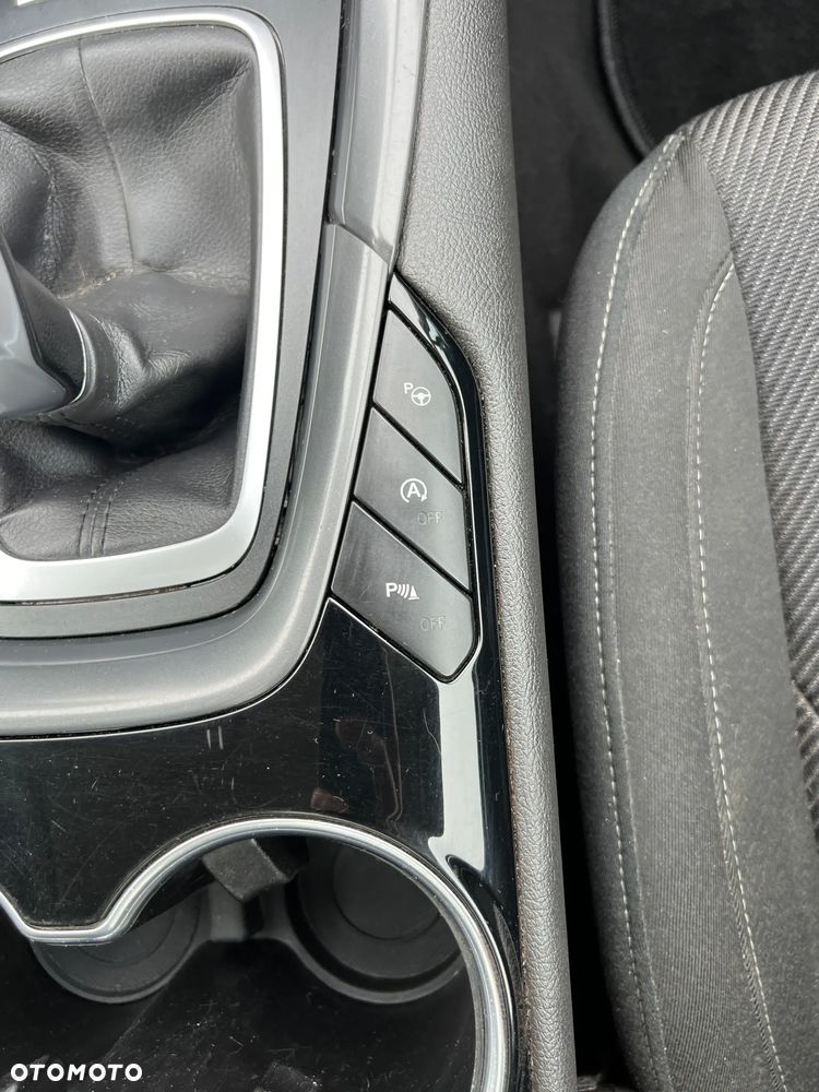 Ford Mondeo 2.0 TDCi Titanium PowerShift - 29