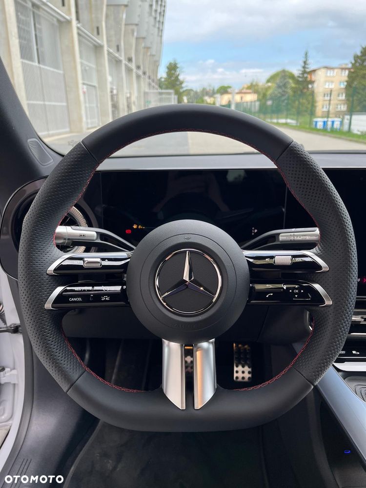 Mercedes-Benz CLA - 14