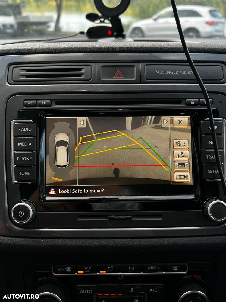 Volkswagen Tiguan - 7