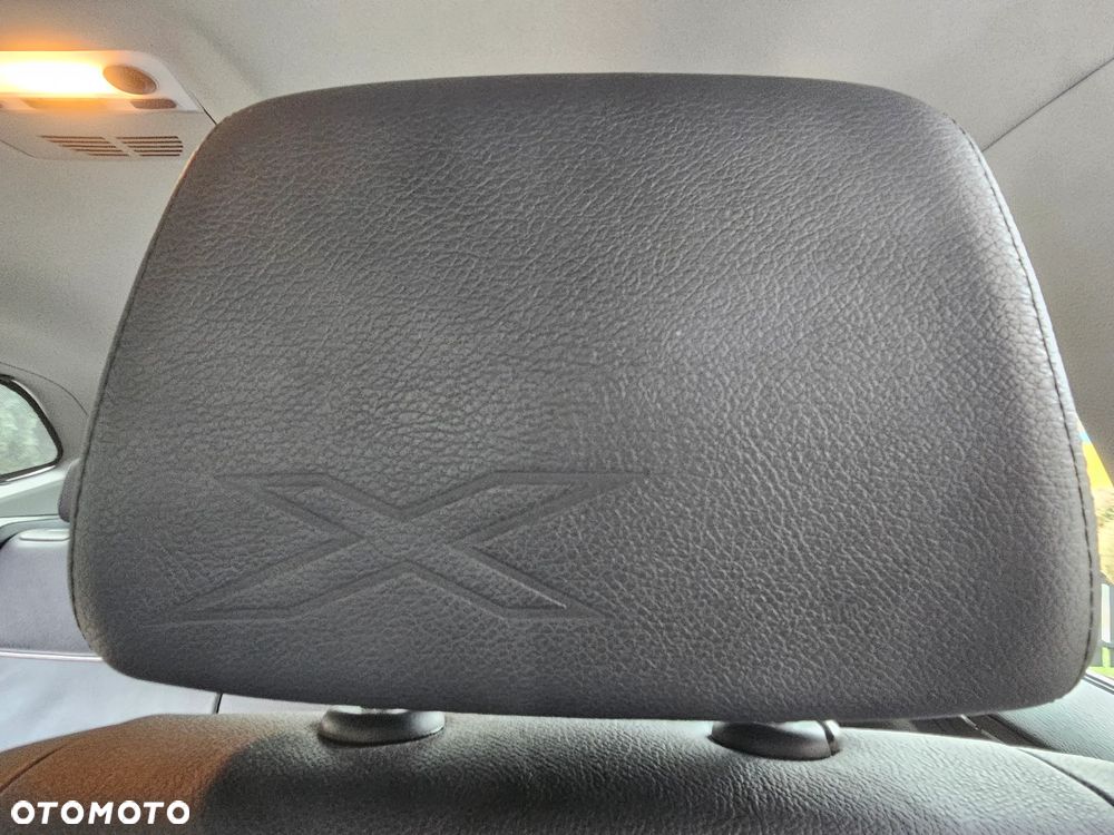 BMW X1 xDrive20d xLine - 13