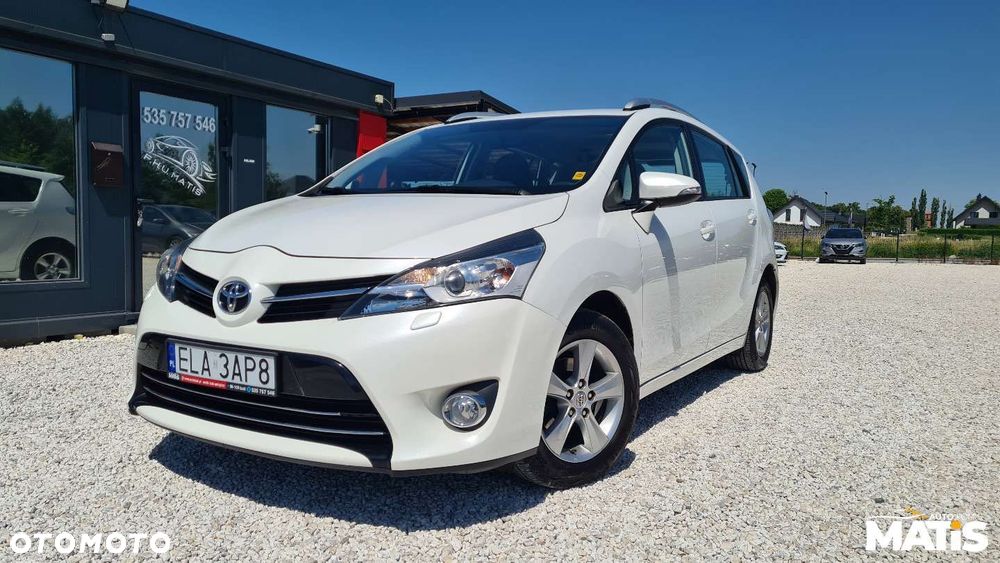 Toyota Verso - 32
