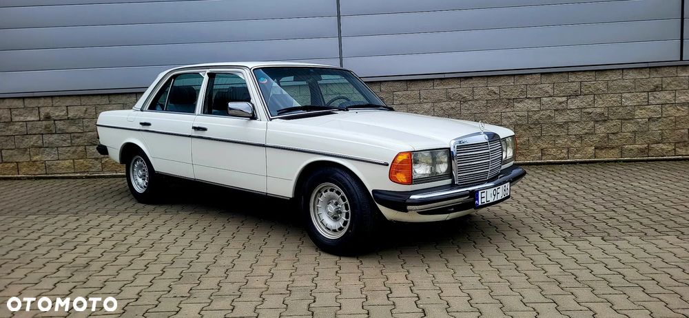 Mercedes-Benz W123 - 4