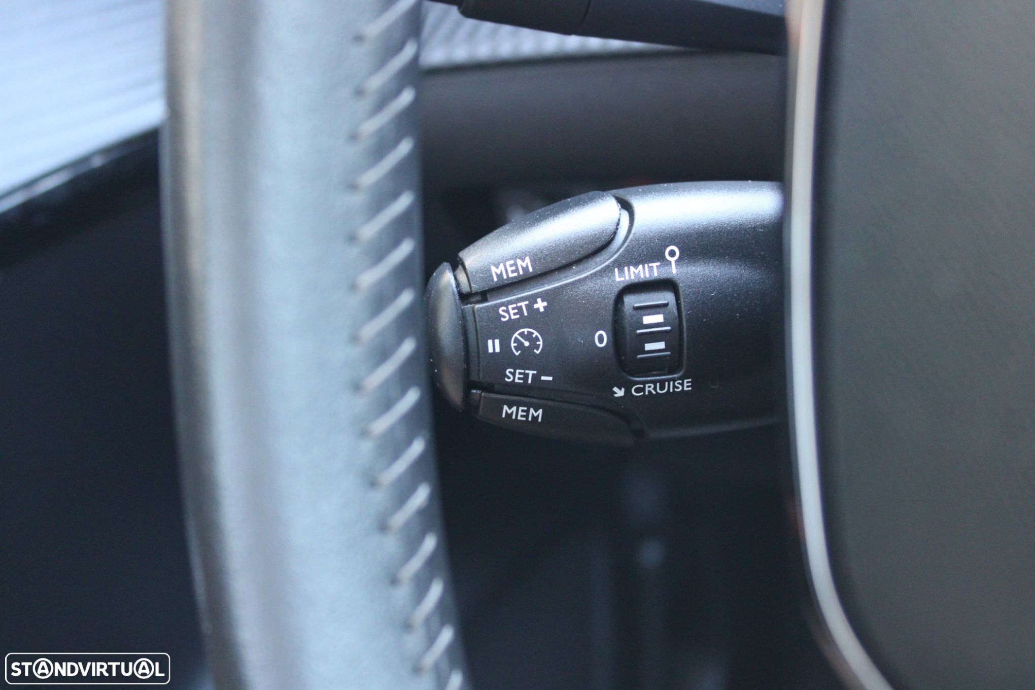 Peugeot 208 1.2 PureTech Active Pack - 30