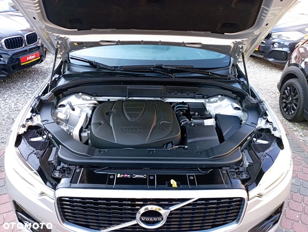 Volvo XC 60 D5 AWD R-Design - 37