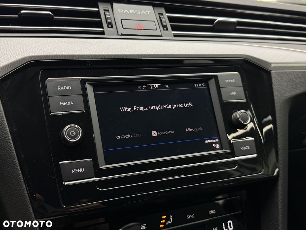 Volkswagen Passat - 29