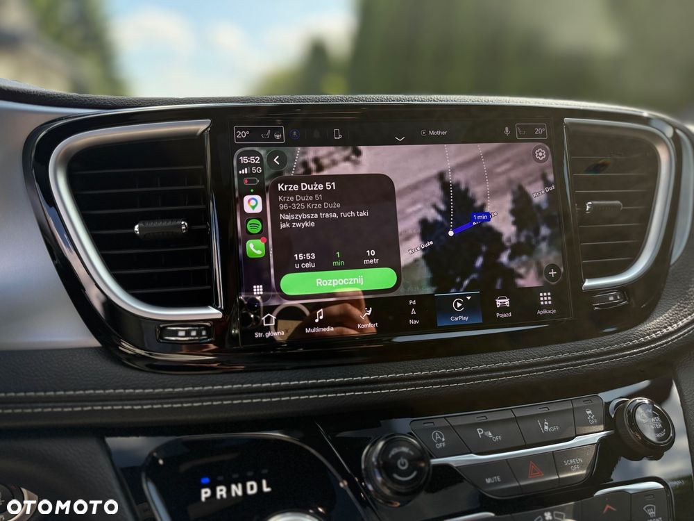 Chrysler Pacifica - 16