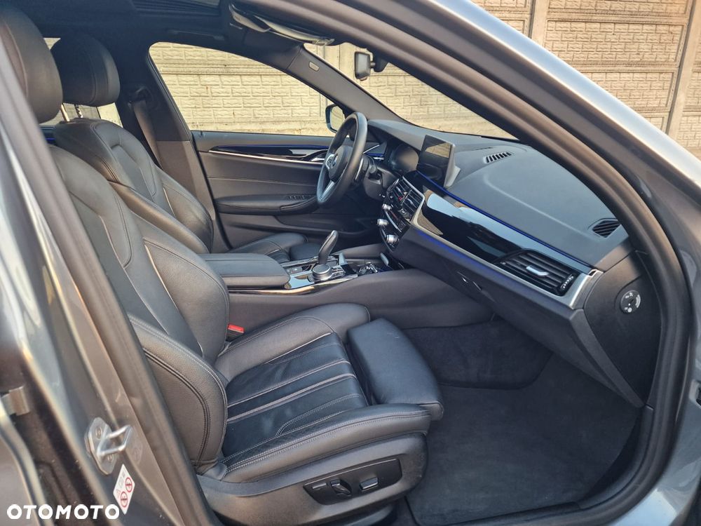 BMW Seria 5 530e iPerformance Sport Line sport - 12