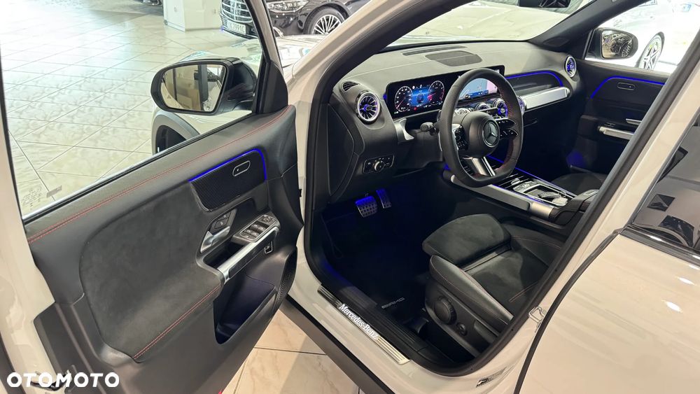 Mercedes-Benz GLB 200 AMG Line 7G-DCT - 11