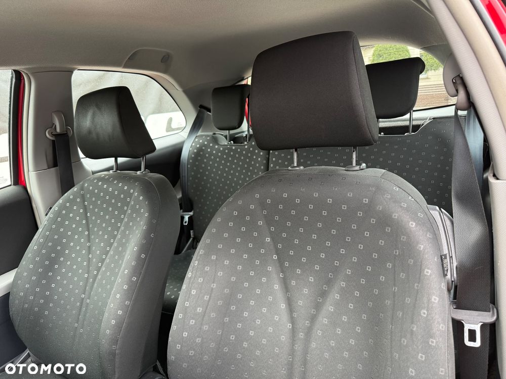 Toyota Yaris 1.3 Luna A/C - 14
