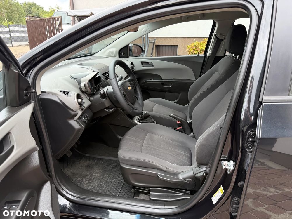 Chevrolet Aveo 1.2 LT+ - 12