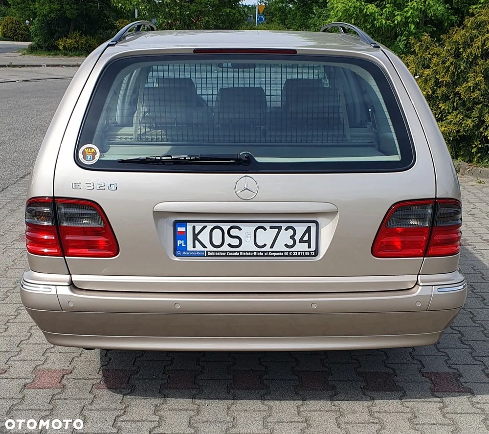 Mercedes-Benz Klasa E 320 T Avantgarde - 6