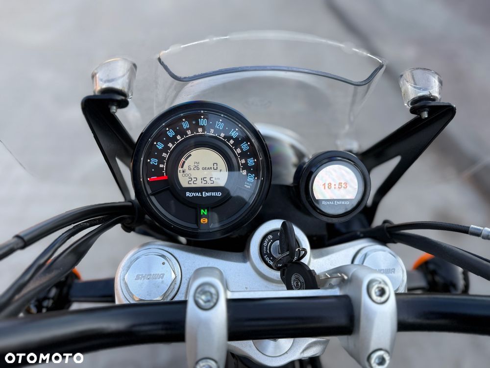 Royal Enfield Super Meteor - 26