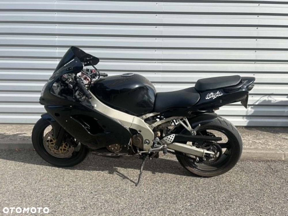 Kawasaki ZX - 3
