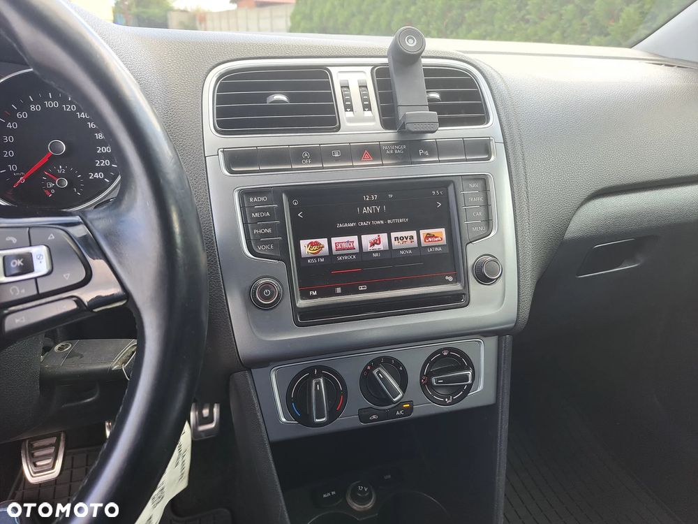 Volkswagen Polo 1.2 TSI Blue Motion Technology Allstar - 17