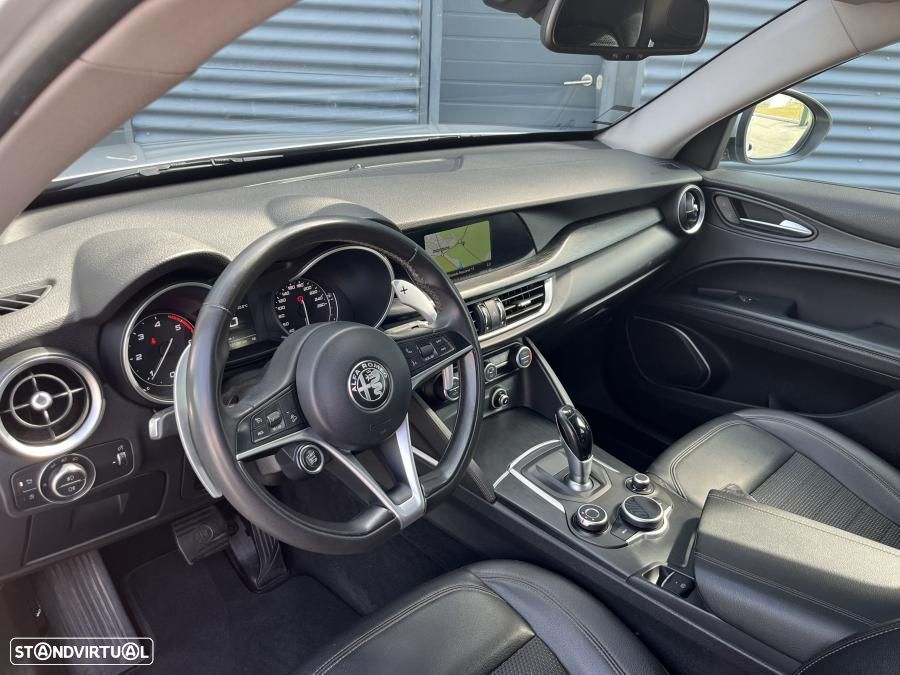 Alfa Romeo Stelvio 2.2 D Super AT8 - 2