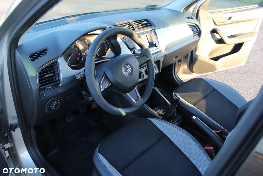 Skoda Fabia 1.0 Active - 8