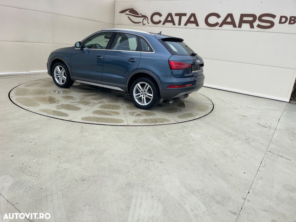 Audi Q3 2.0 TDI Quattro Stronic Design - 10