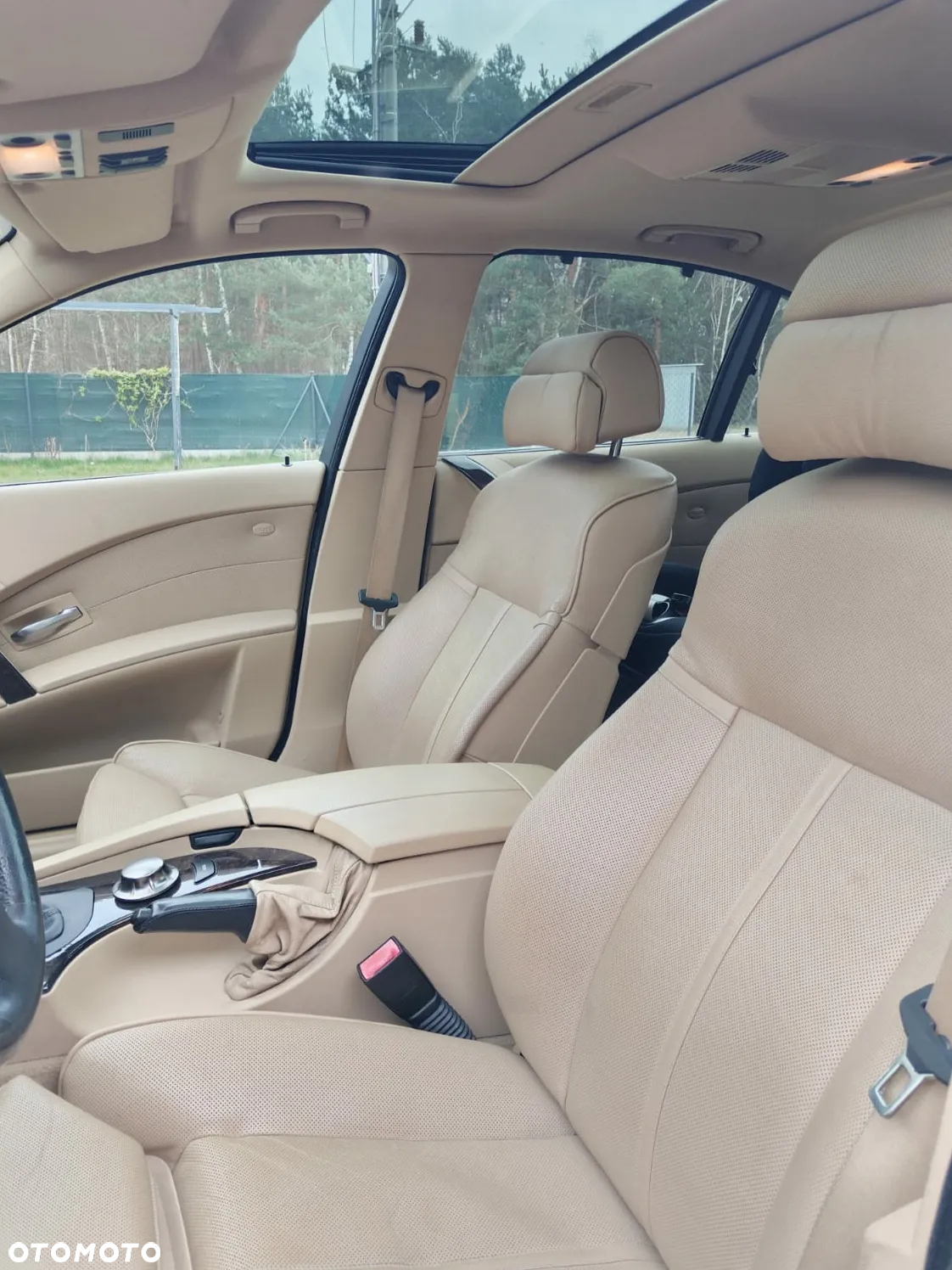 BMW Seria 5 545i - 5