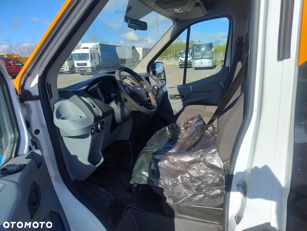 Ford Transit - 8