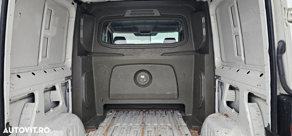 Volkswagen Crafter 2.5 TDi - 9