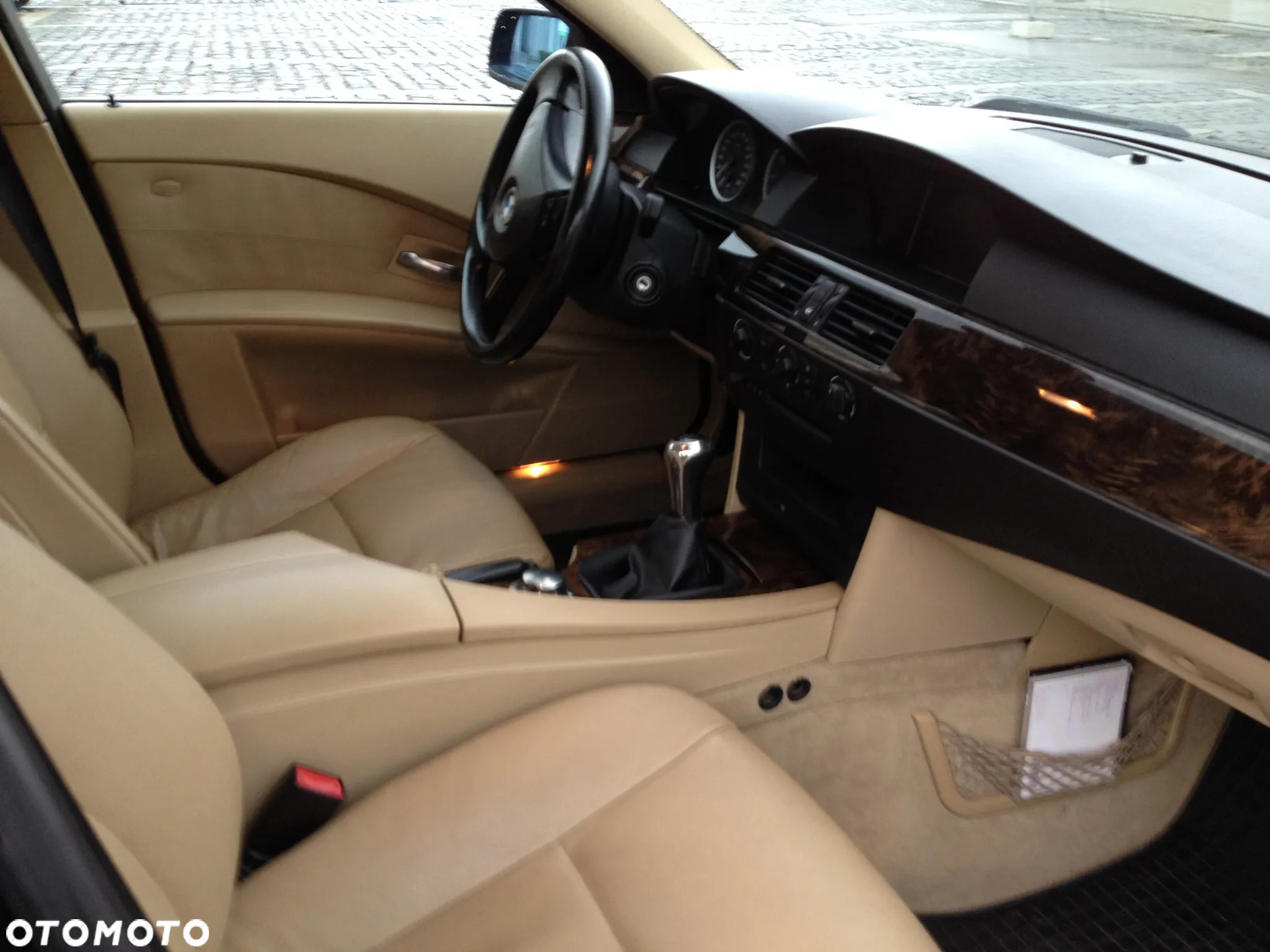BMW Seria 5 520i - 7