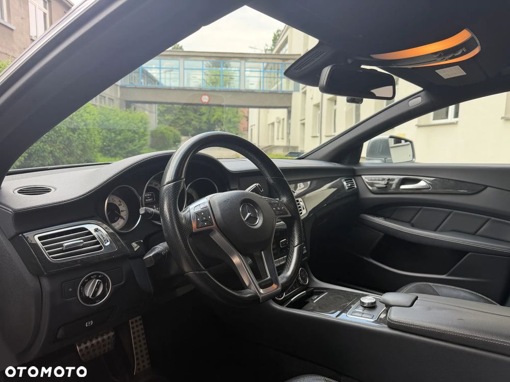 Mercedes-Benz CLS 350 CDI 4-Matic BlueEff - 8