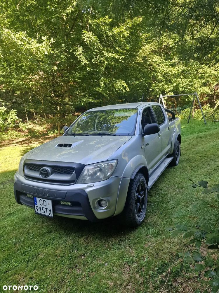 Toyota Hilux 3.0 D-4D Sol - 2