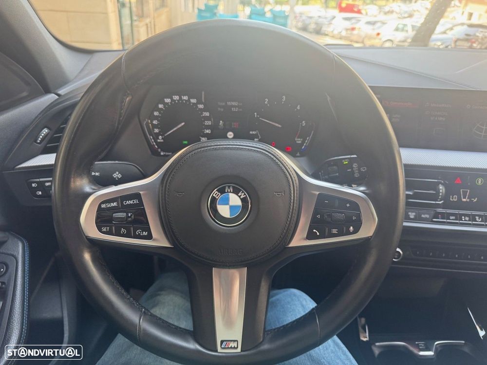 BMW 116 d Pack Desportivo M - 10